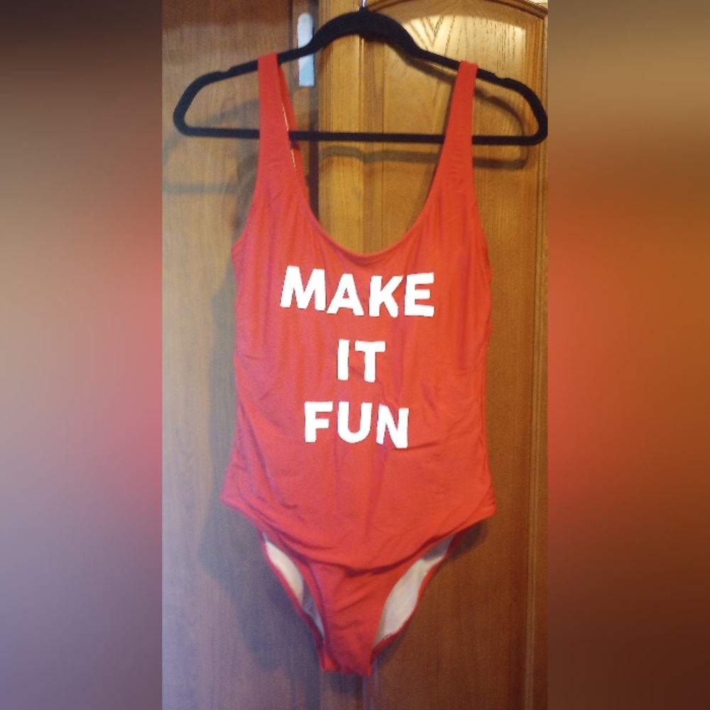 Old Navy One Piece Swimsuit Size Medium